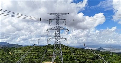 Tŵr Trosglwyddo 400kV